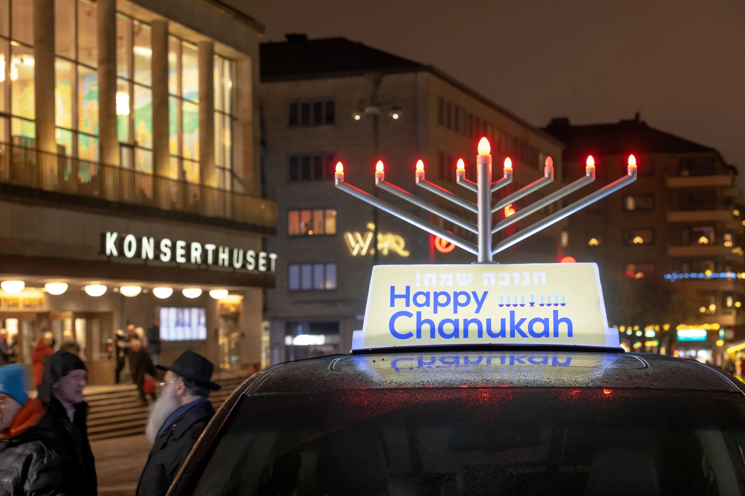  出典:sofia_sabel-happy_hanukkah-8796.webp